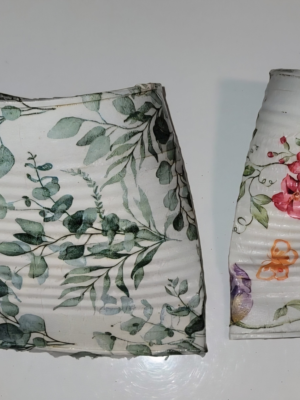 Two Tin Can Florals with Green Leaf Design